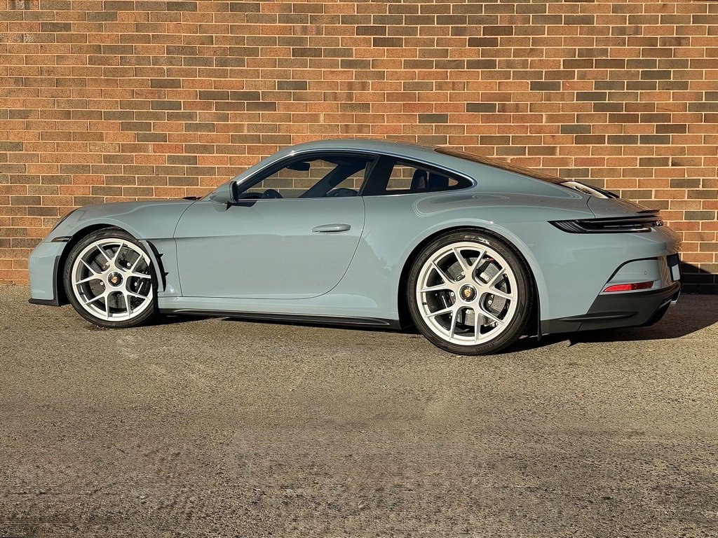 Certified 2024 Porsche 911 GT3 RS image 3