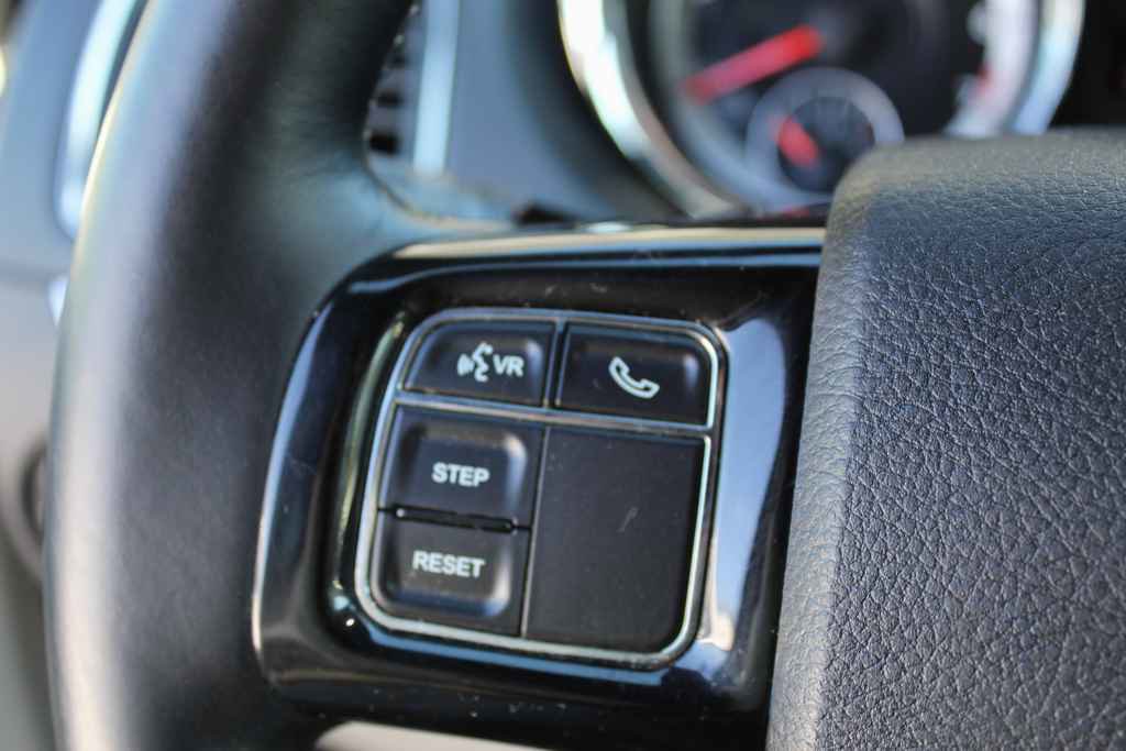 Used 2016 Dodge Grand Caravan SXT image 14