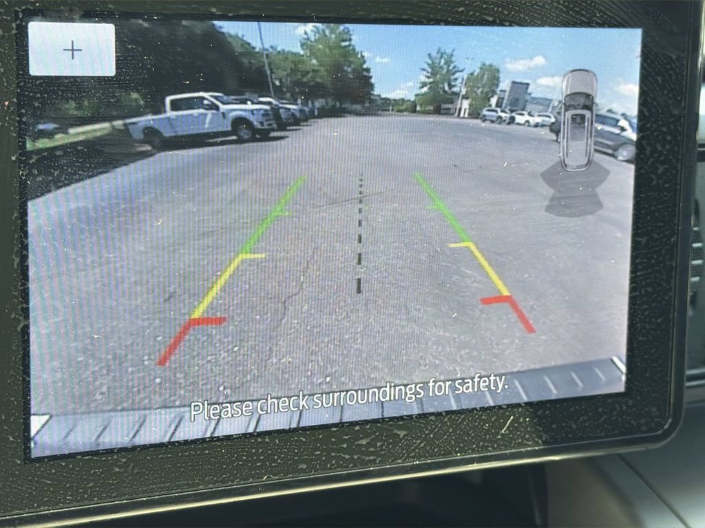 Certified 2021 Ford Explorer XLT RWD image 16