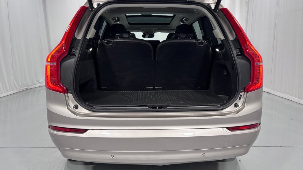 Certified 2023 Volvo XC90 B5 Core w/ Climate Package AWD/4WD image 28