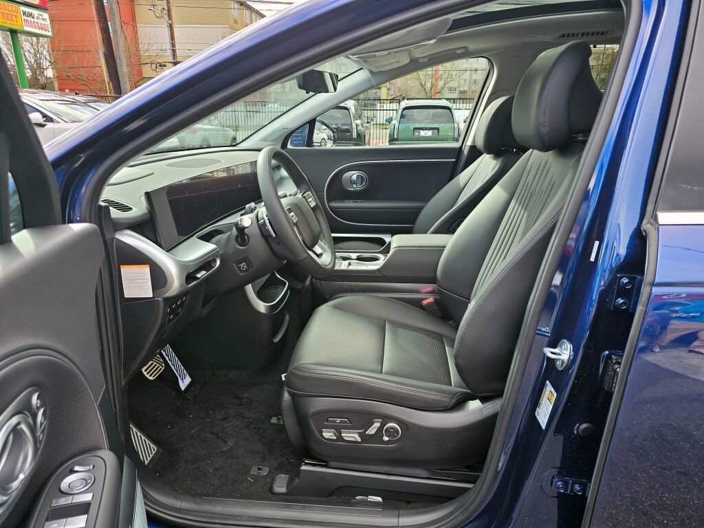 New 2026 Hyundai Ioniq 9 Calligraphy image 18