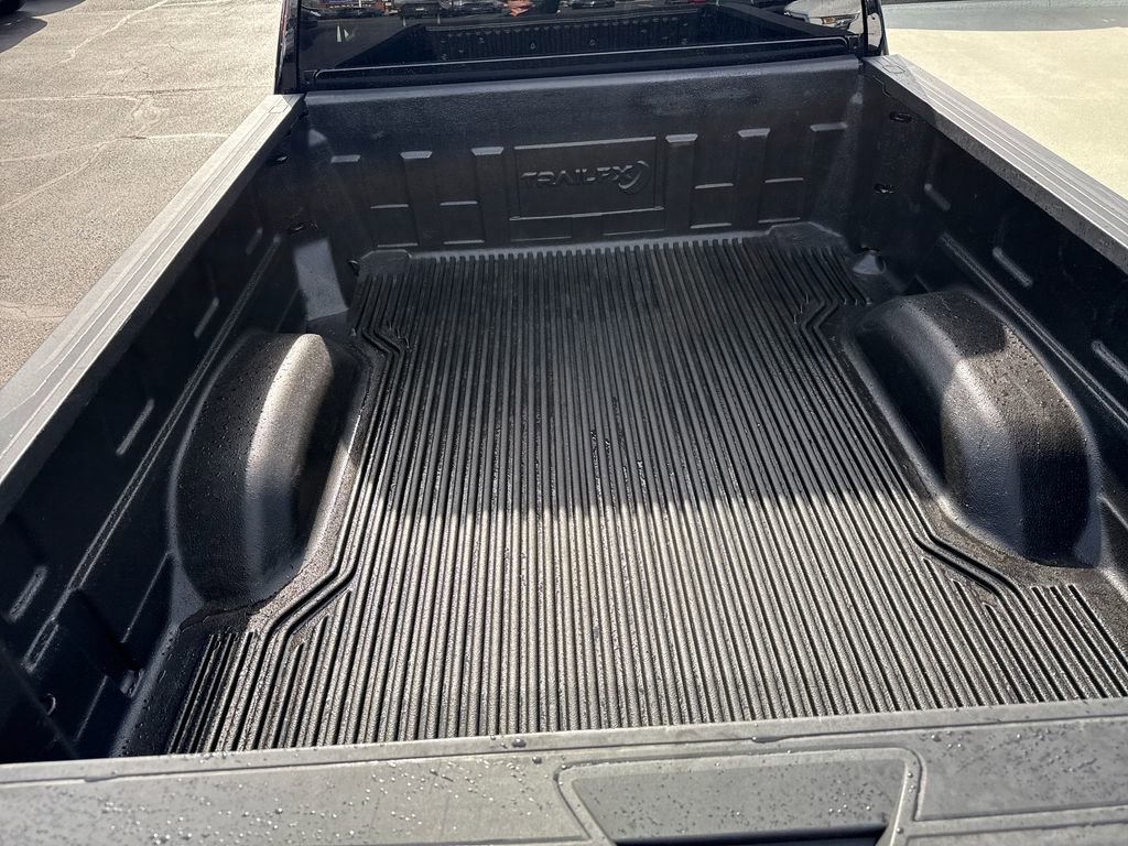 Used 2024 Chevrolet Silverado 2500 LT image 29