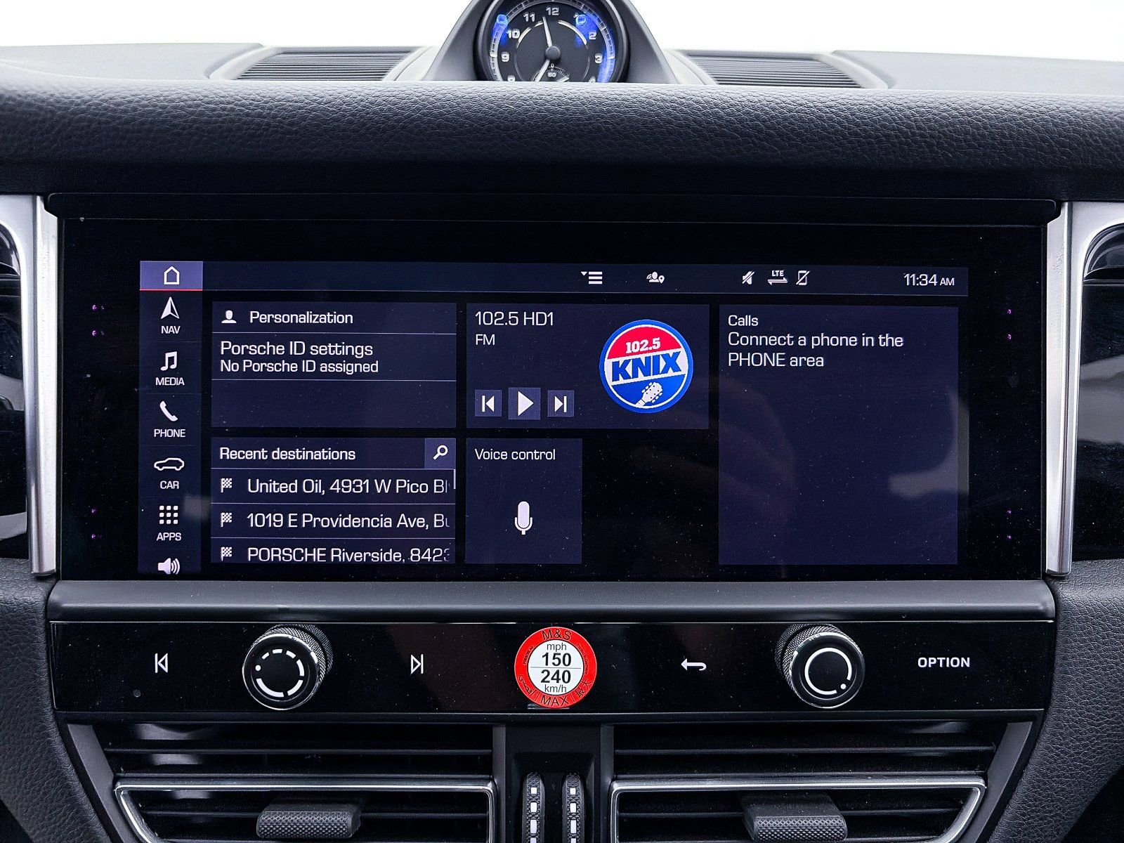 Used 2024 Porsche Macan image 23