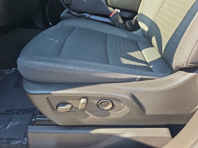Used 2025 Chevrolet Silverado 1500 LT AWD/4WD image 34