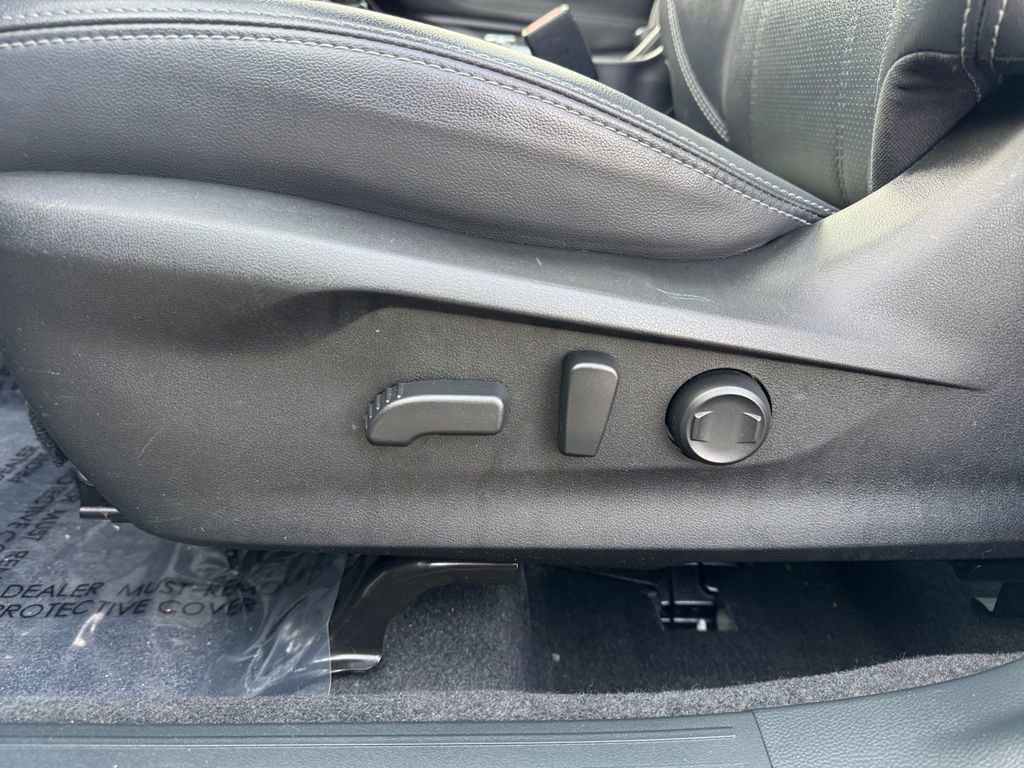 Used 2023 Subaru Forester Touring image 28