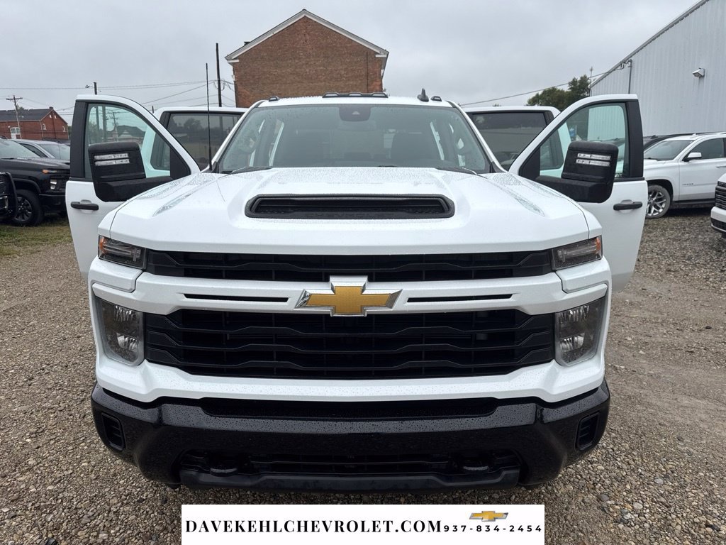 Used 2024 Chevrolet Silverado 2500 Custom w/ Custom Value Package AWD/4WD image 9