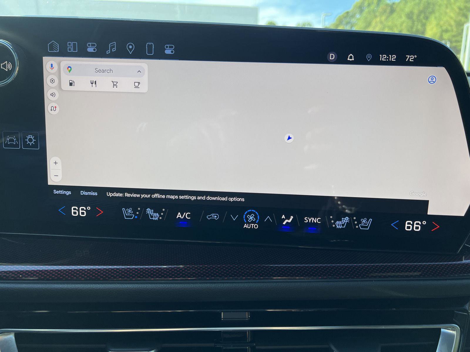 Used 2024 Chevrolet Traverse RS image 34