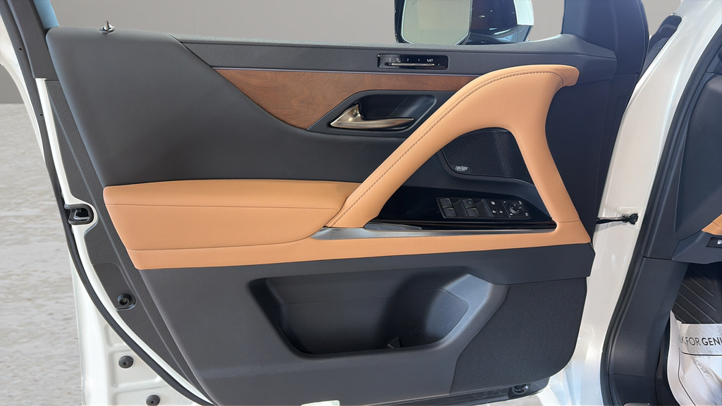 New 2026 Lexus LX 700h Luxury AWD/4WD image 13