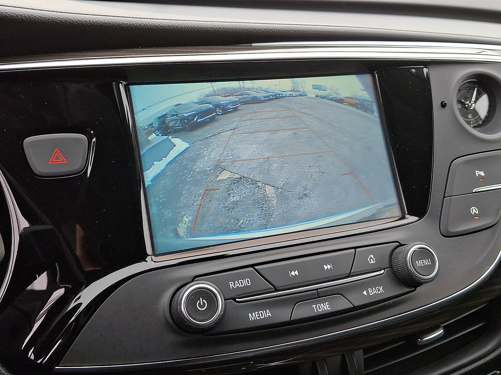 Used 2019 Buick Envision Essence image 18