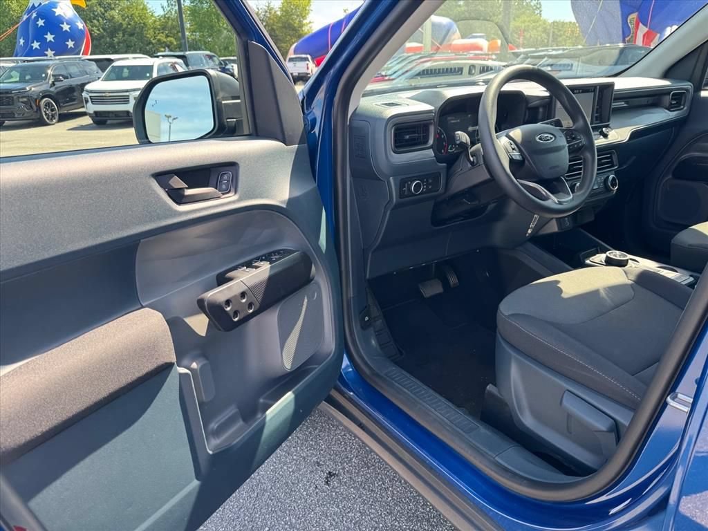 Used 2024 Ford Maverick XL FWD image 13