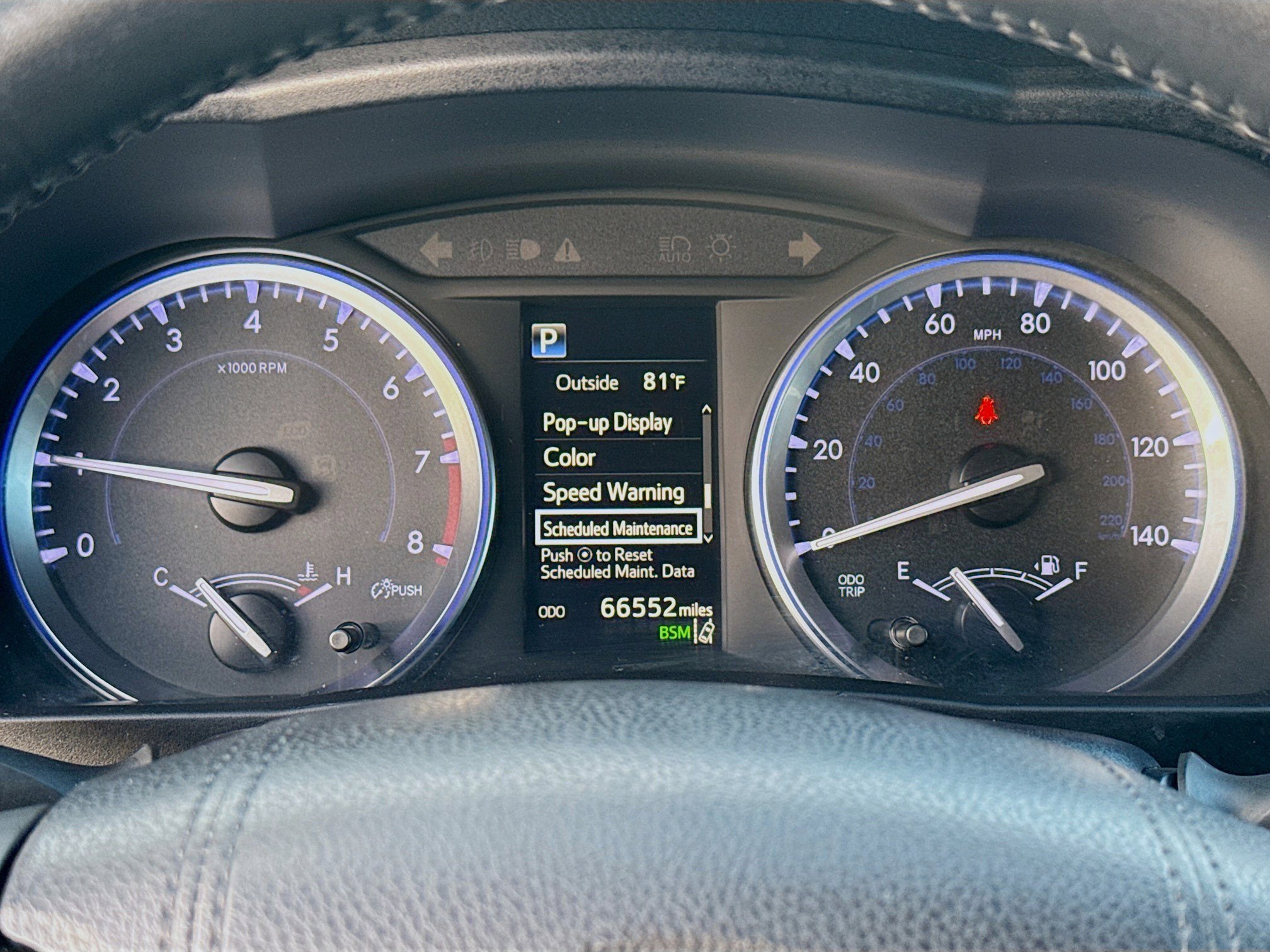 Used 2018 Toyota Highlander SE image 11