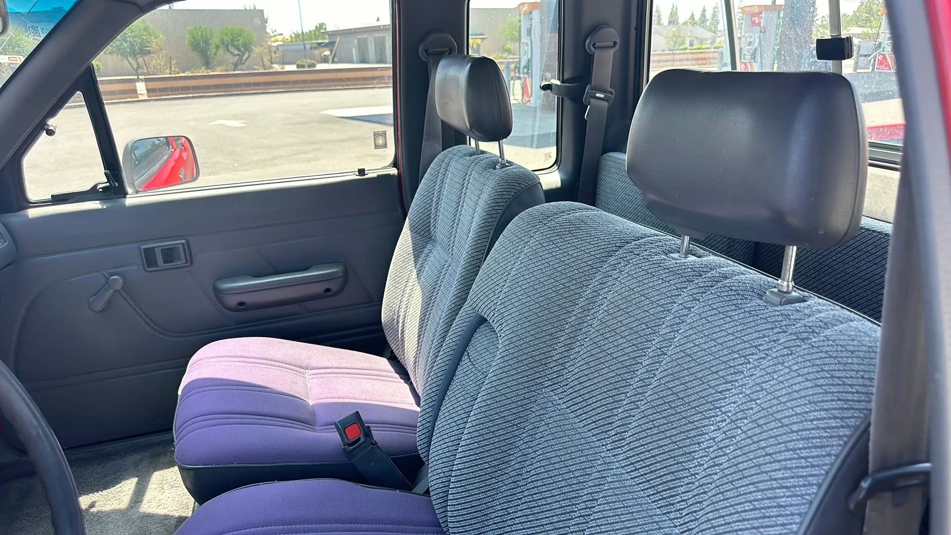 Used 1994 Toyota Pickup DX image 34