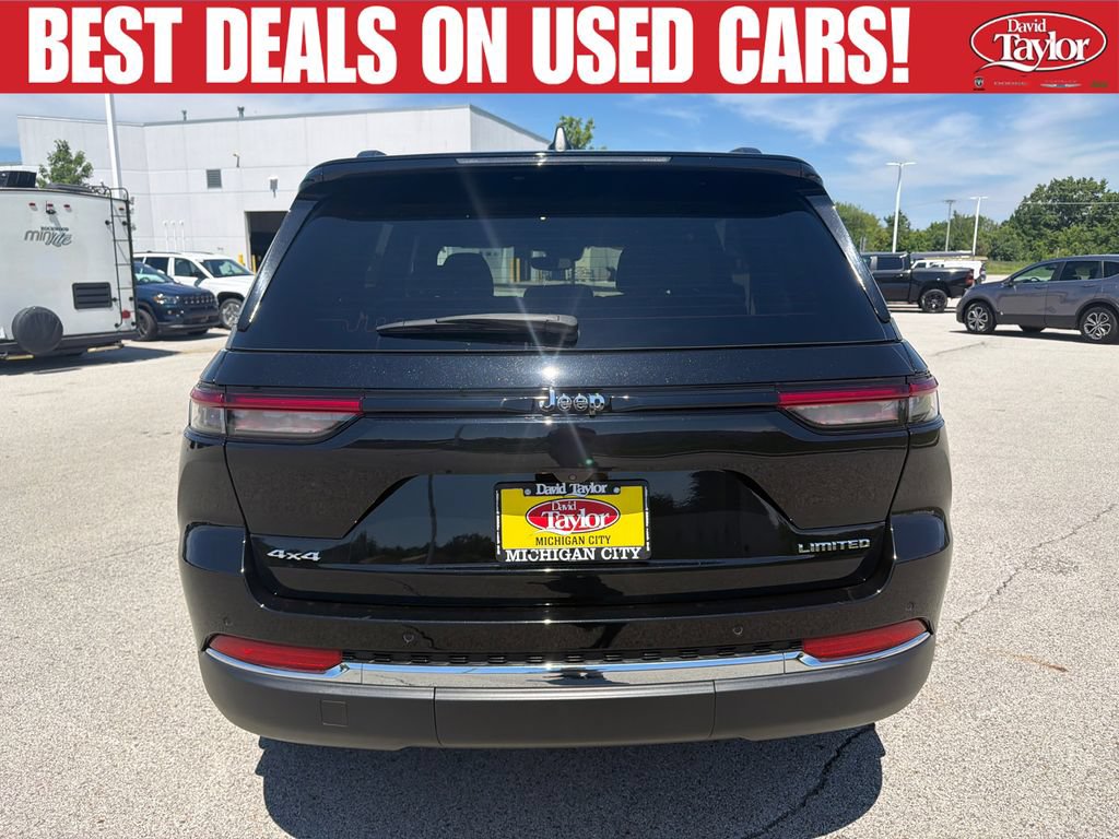 Used 2023 Jeep Grand Cherokee Limited AWD/4WD image 4