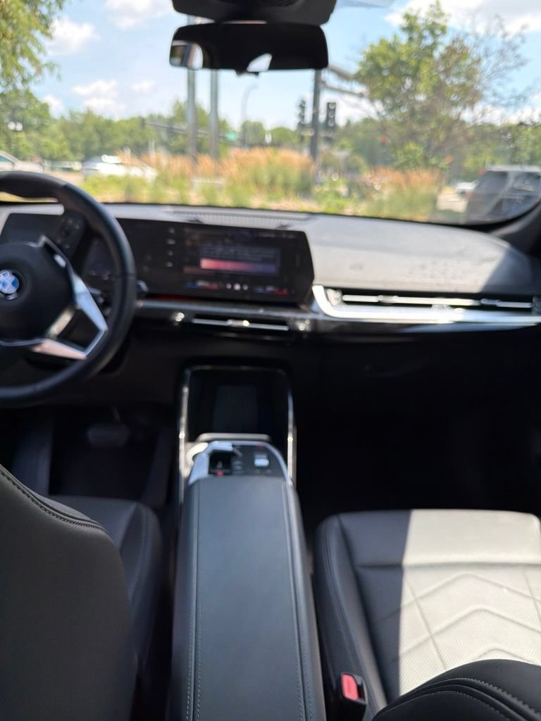 Used 2025 BMW X1 xDrive28i AWD/4WD image 17