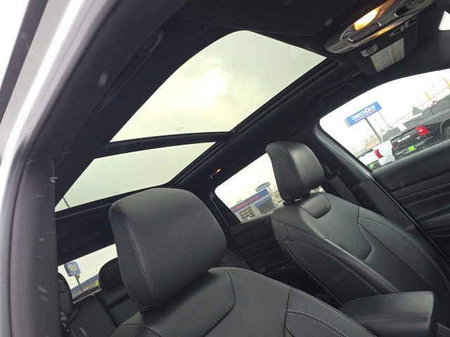 Used 2024 Jeep Compass Limited w/ Driver Assist Group I image 42