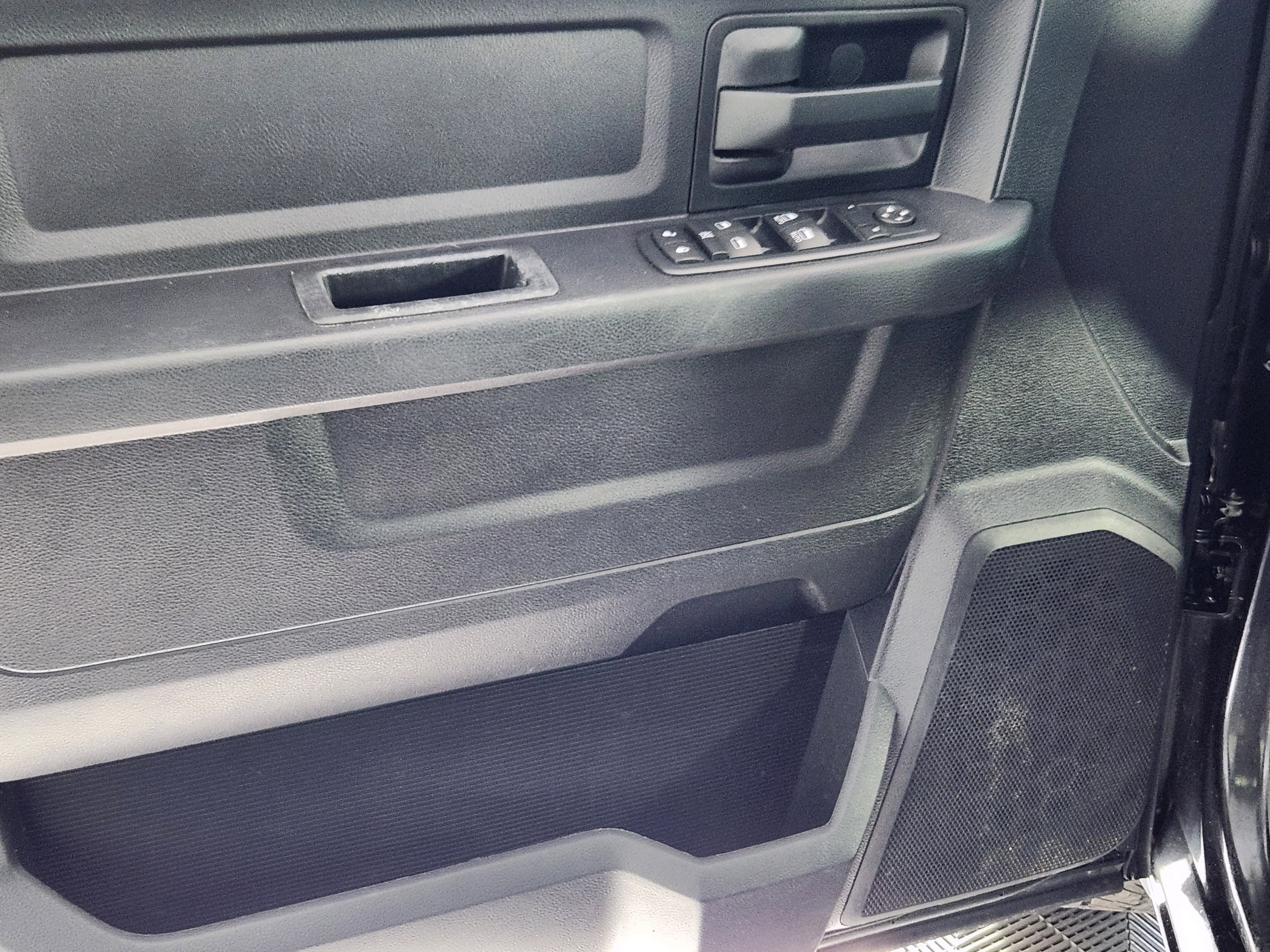 Used 2016 RAM 1500 Express w/ Black Ram 1500 Express Group image 16