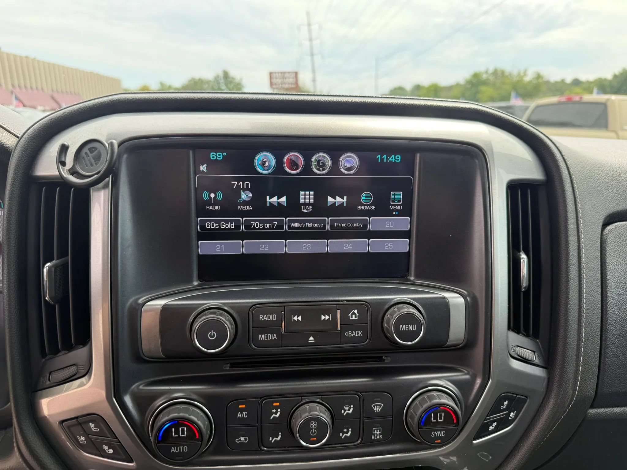 Used 2016 Chevrolet Silverado 2500 LTZ w/ Duramax Plus Package AWD/4WD image 22