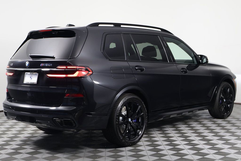 New 2026 BMW X7 M60i image 2