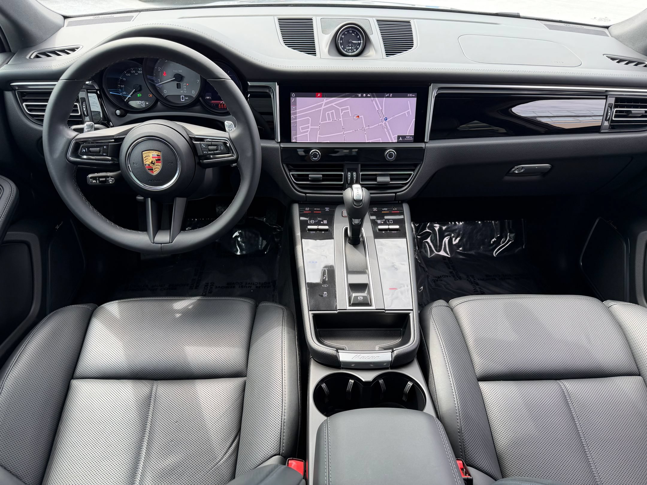 Certified 2023 Porsche Macan S AWD/4WD image 22