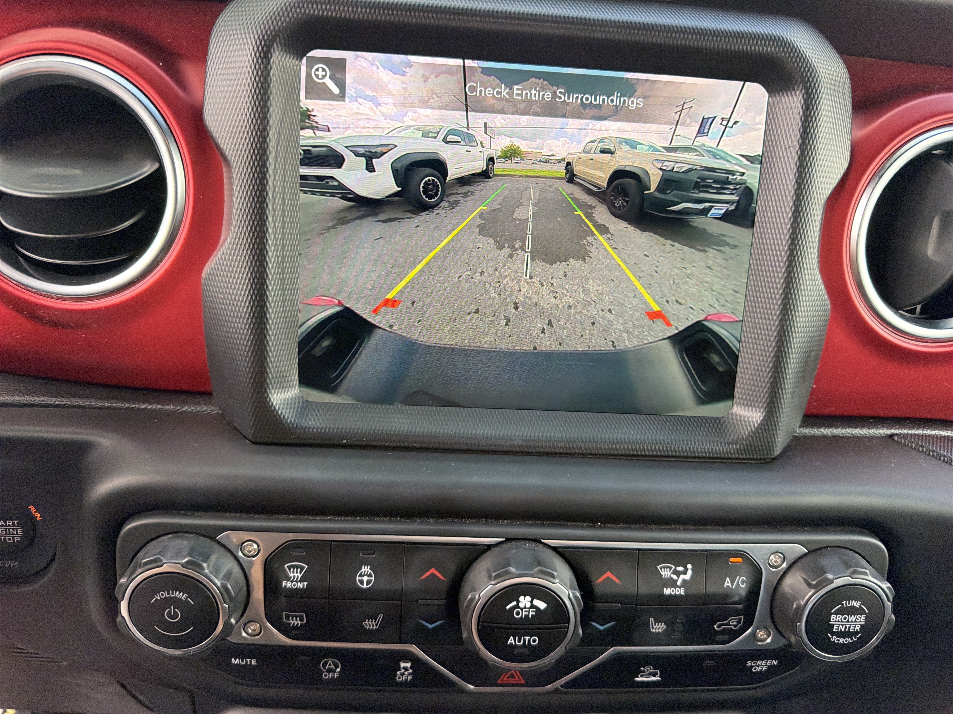 Used 2022 Jeep Gladiator Rubicon w/ LED Lighting Group AWD/4WD image 27