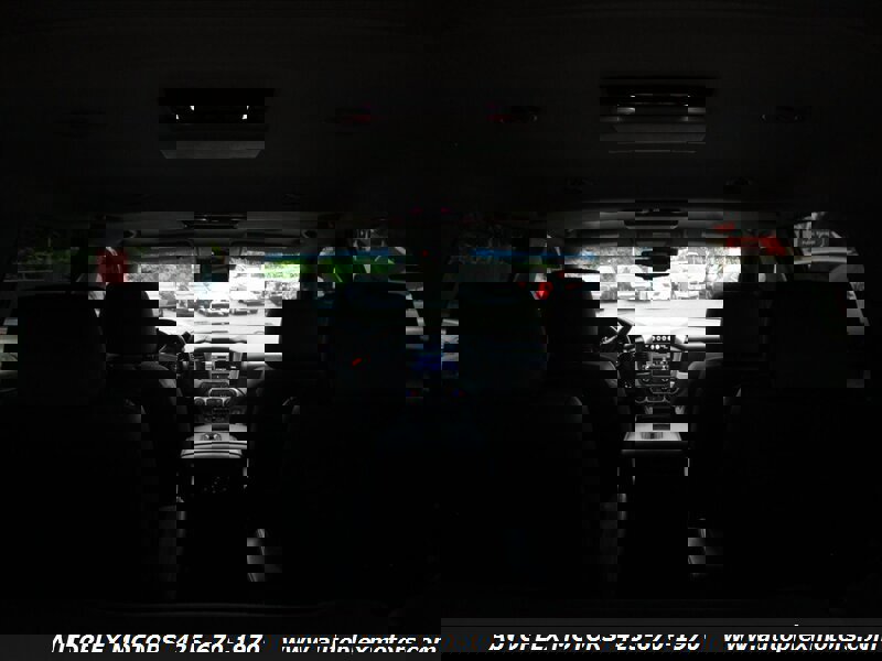 Used 2018 Chevrolet Suburban Premier image 14