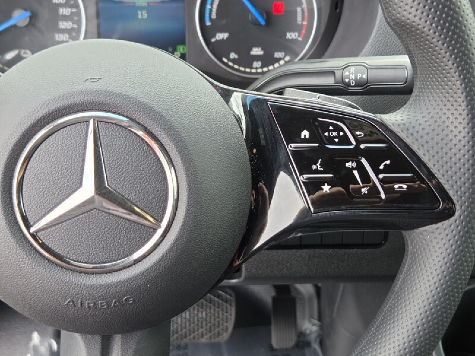 New 2025 Mercedes-Benz eSprinter 170 Cargo image 25