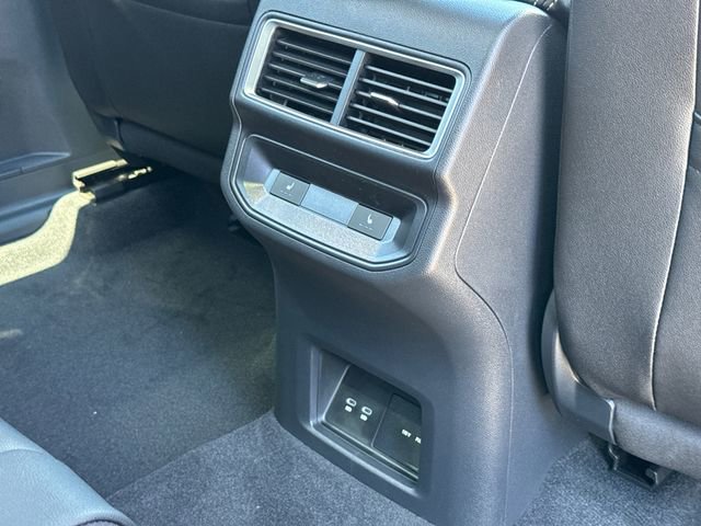 New 2026 Volkswagen Atlas Cross Sport SEL R-Line image 25