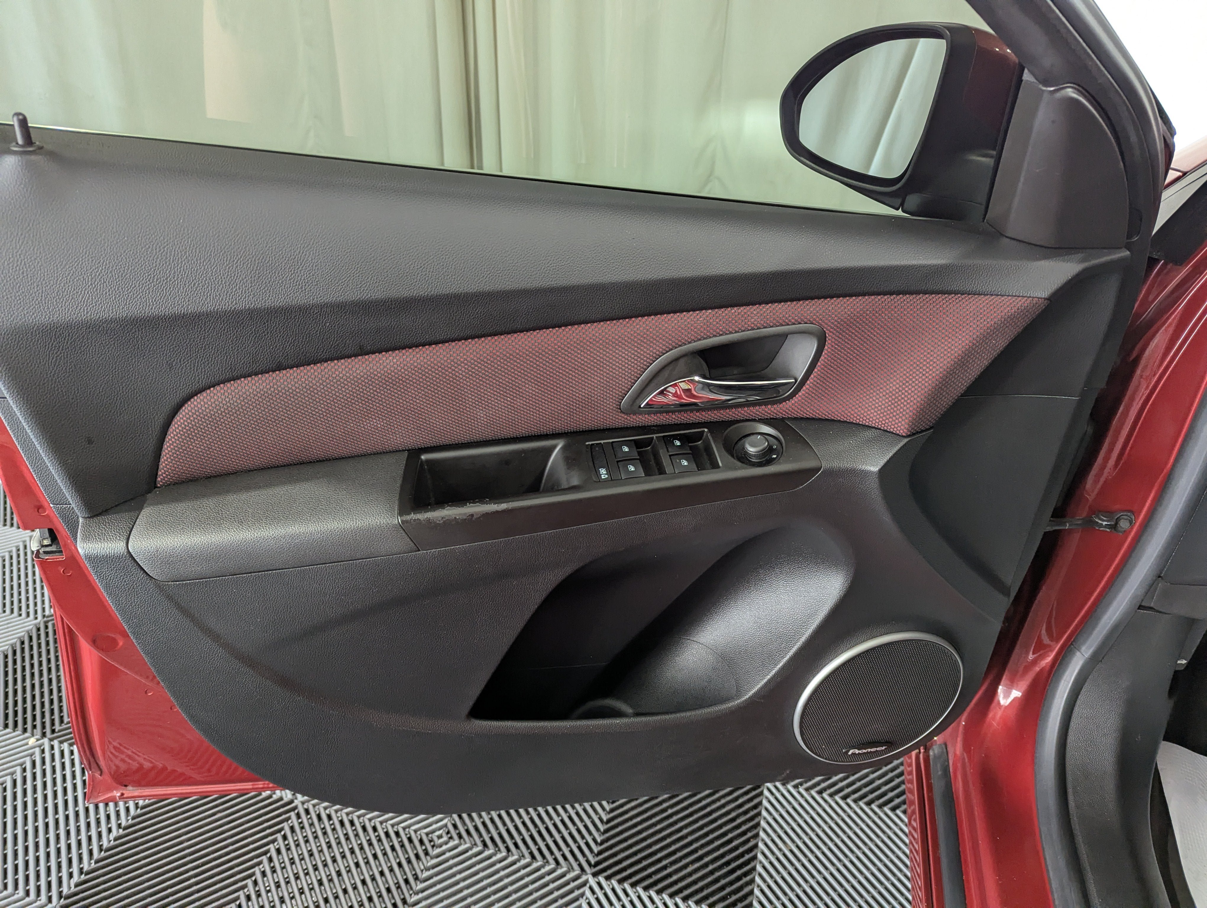 Used 2012 Chevrolet Cruze LT w/ All-Star Edition FWD image 12