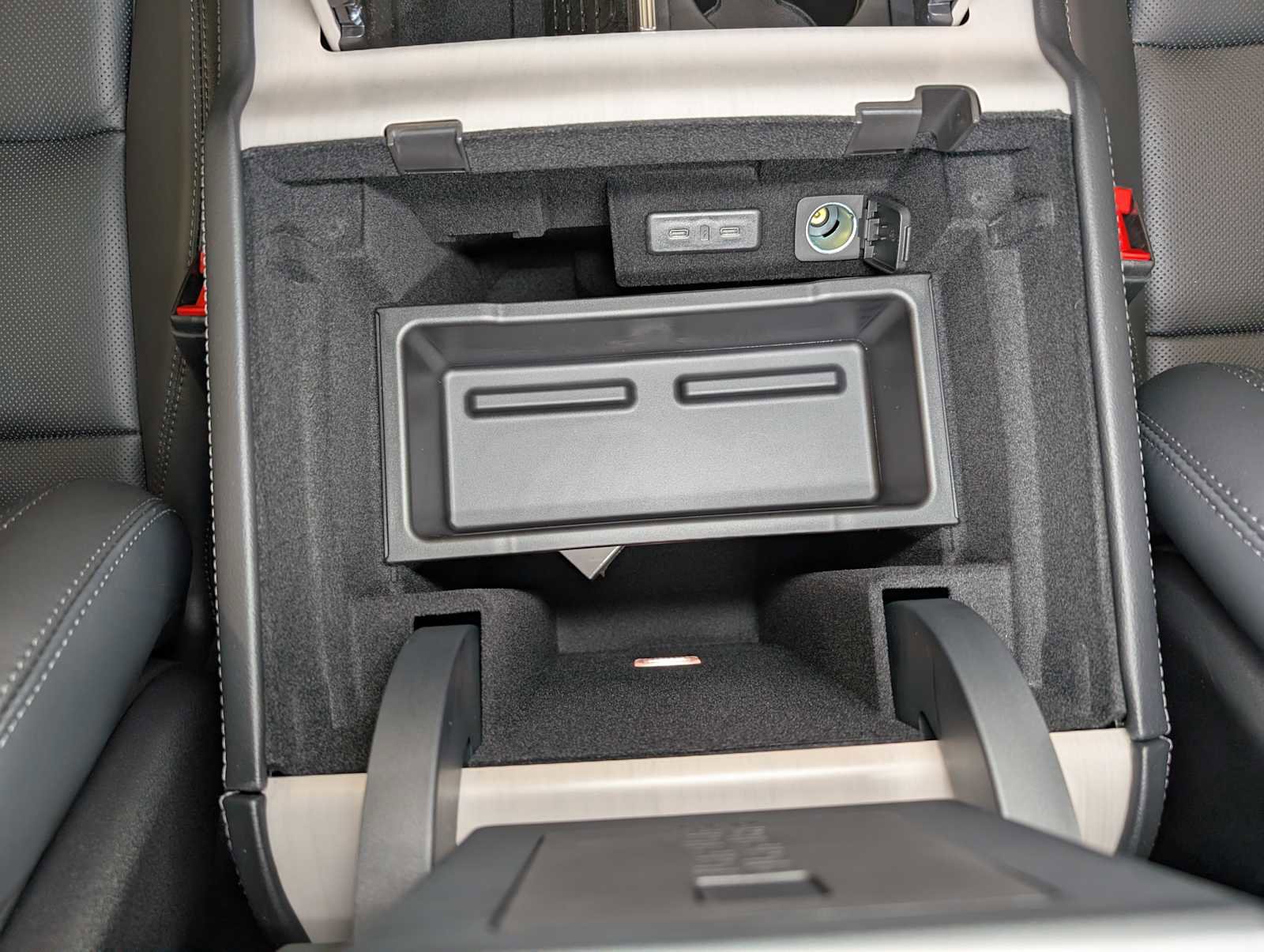 New 2025 Lincoln Navigator Reserve w/ Jet Appearance Package image 12