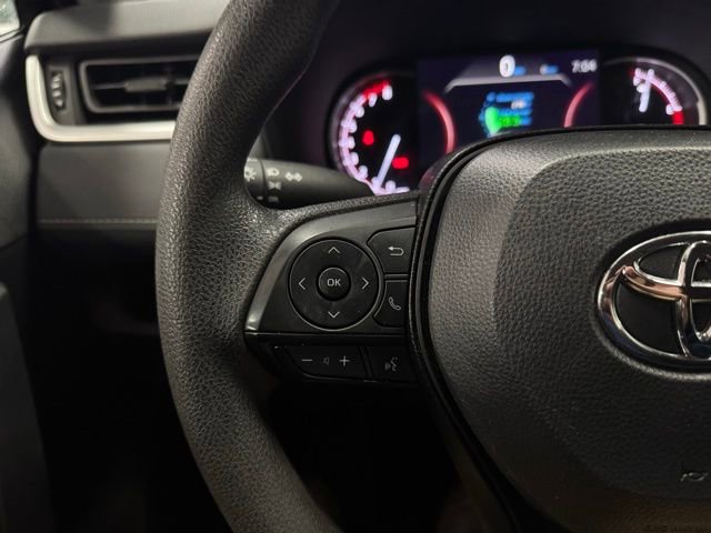 Used 2024 Toyota RAV4 LE image 22