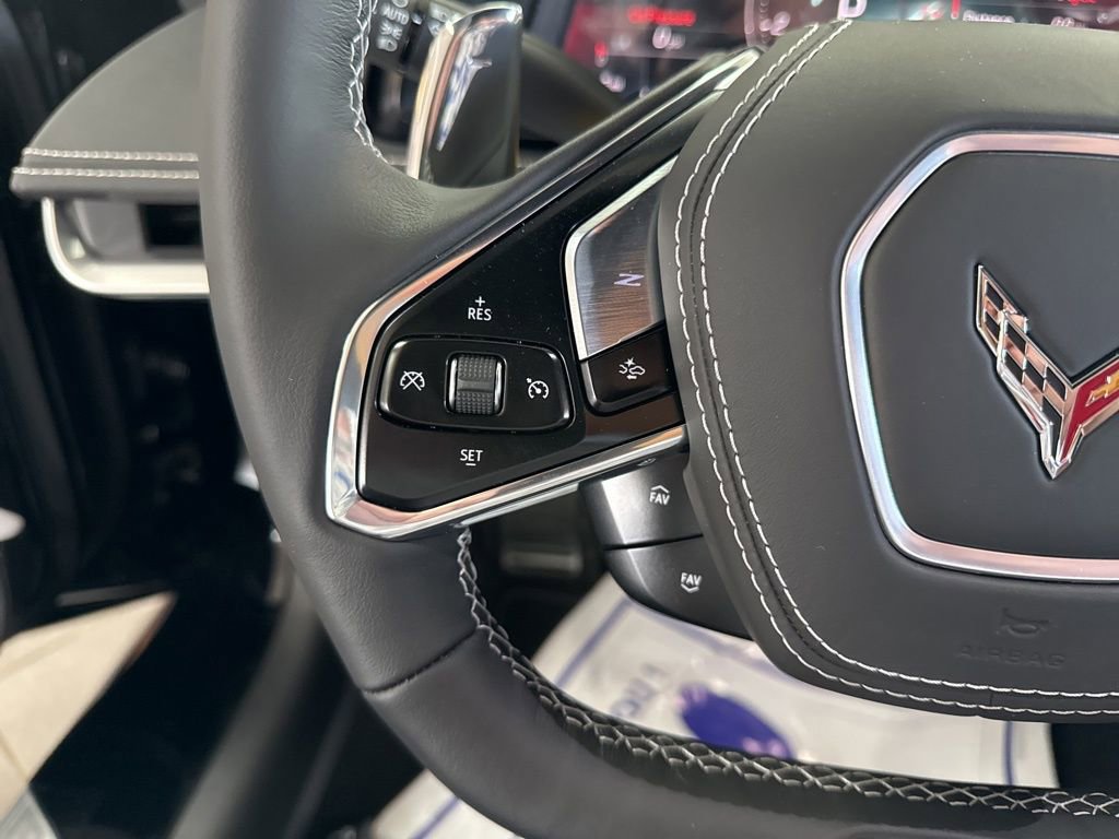 New 2025 Chevrolet Corvette E-Ray image 17