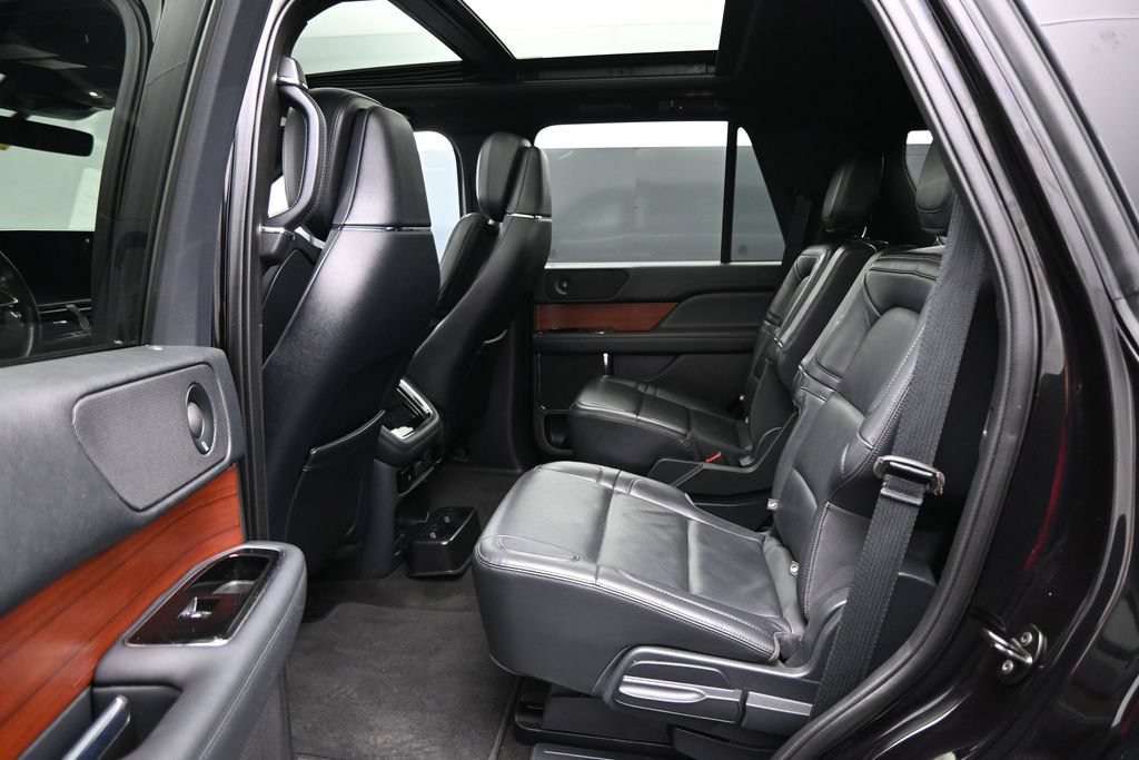 Used 2023 Lincoln Navigator Reserve AWD/4WD image 31