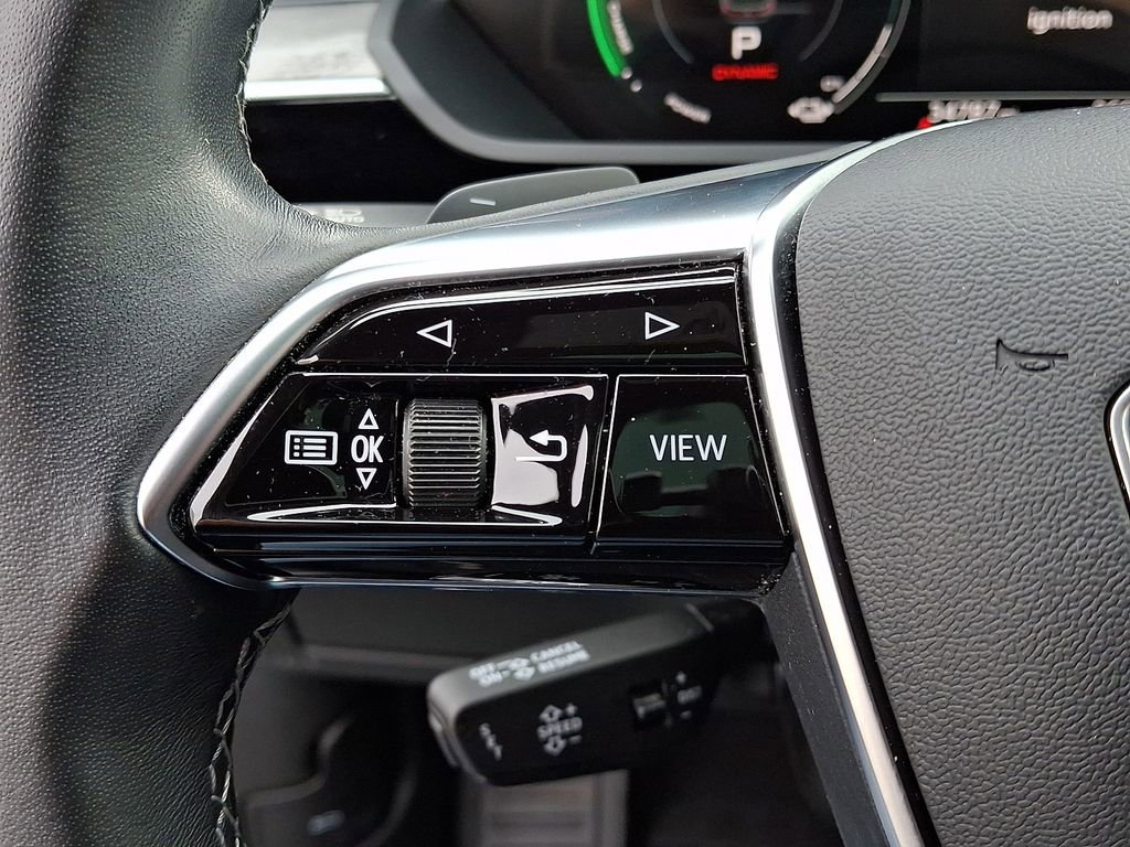 Used 2023 Audi e-tron Premium Plus w/ Premium Plus Package image 23