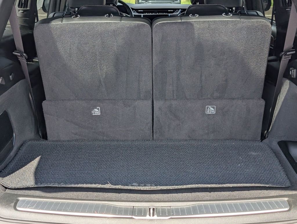 Used 2023 Jeep Grand Cherokee L Summit AWD/4WD image 7