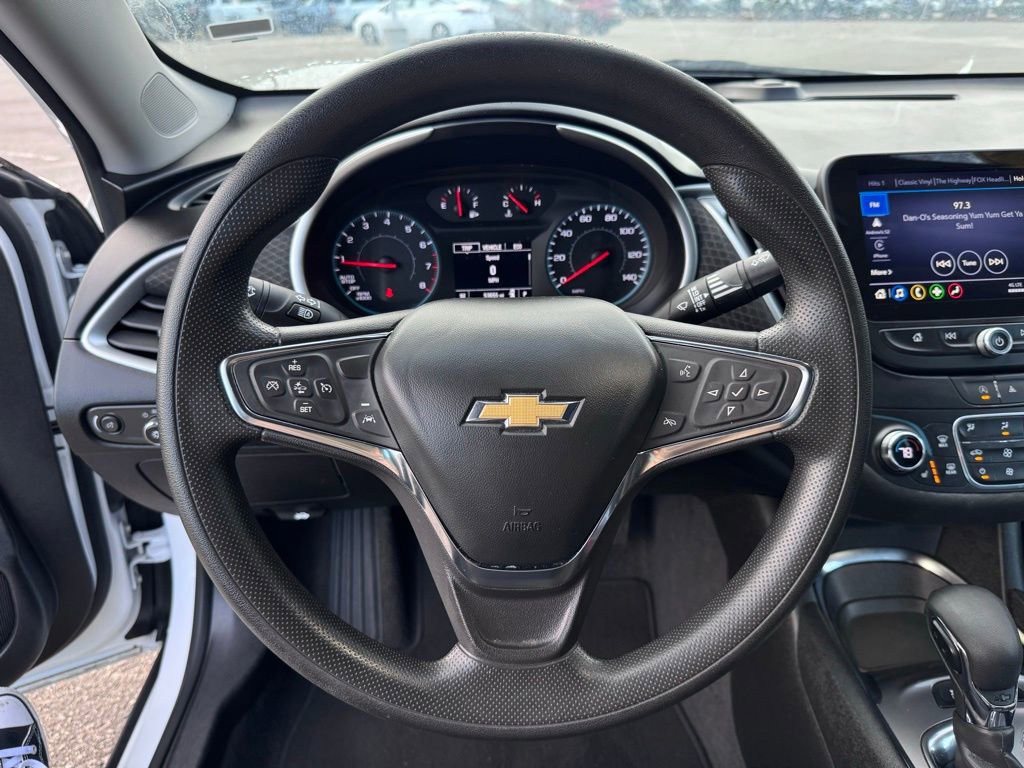 Used 2024 Chevrolet Malibu LT image 15