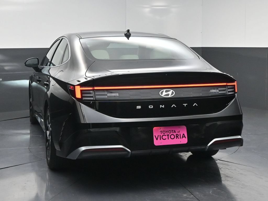 Used 2025 Hyundai Sonata SEL FWD image 27