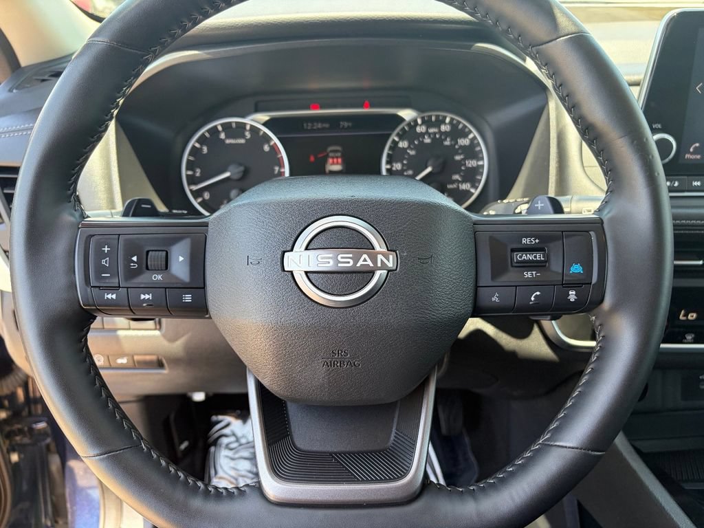 Used 2025 Nissan Rogue SV AWD/4WD image 36