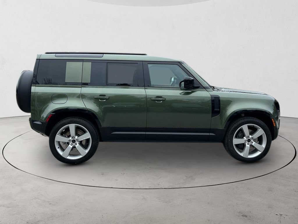 New 2026 Land Rover Defender 110 X-Dynamic SE AWD/4WD image 6