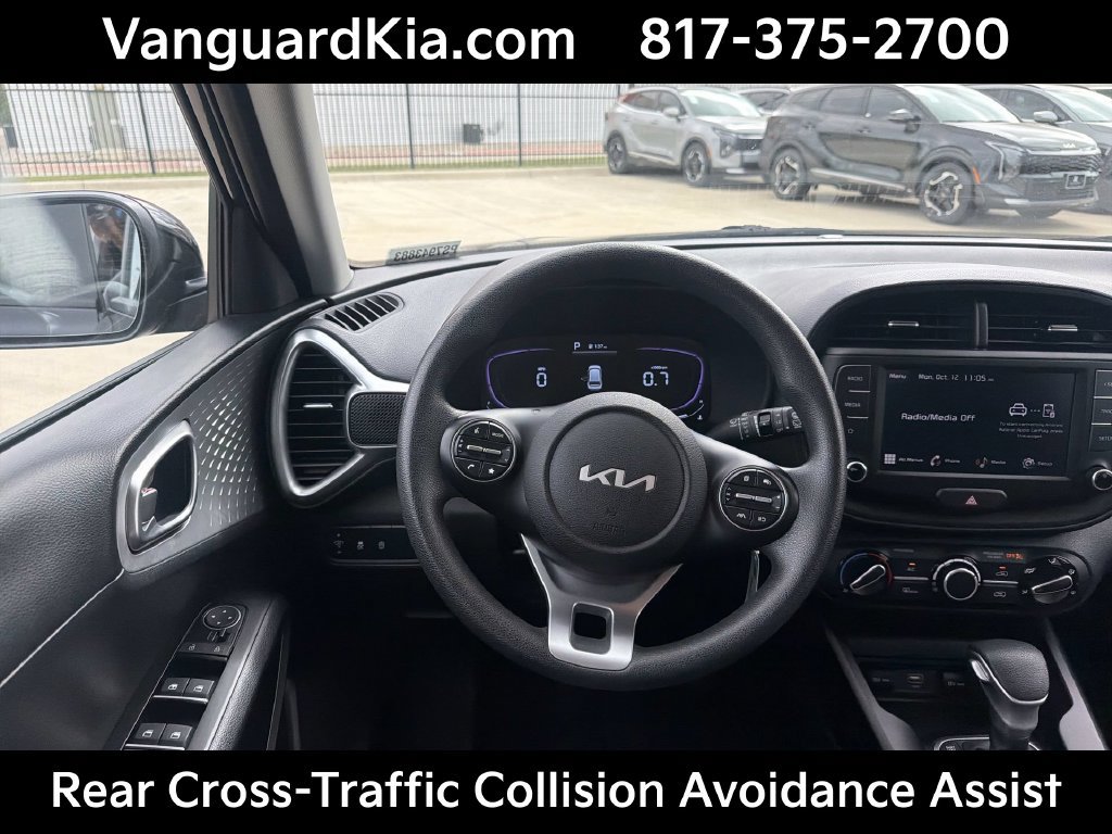 Certified 2025 Kia Soul LX w/ LX Technology Package FWD image 13