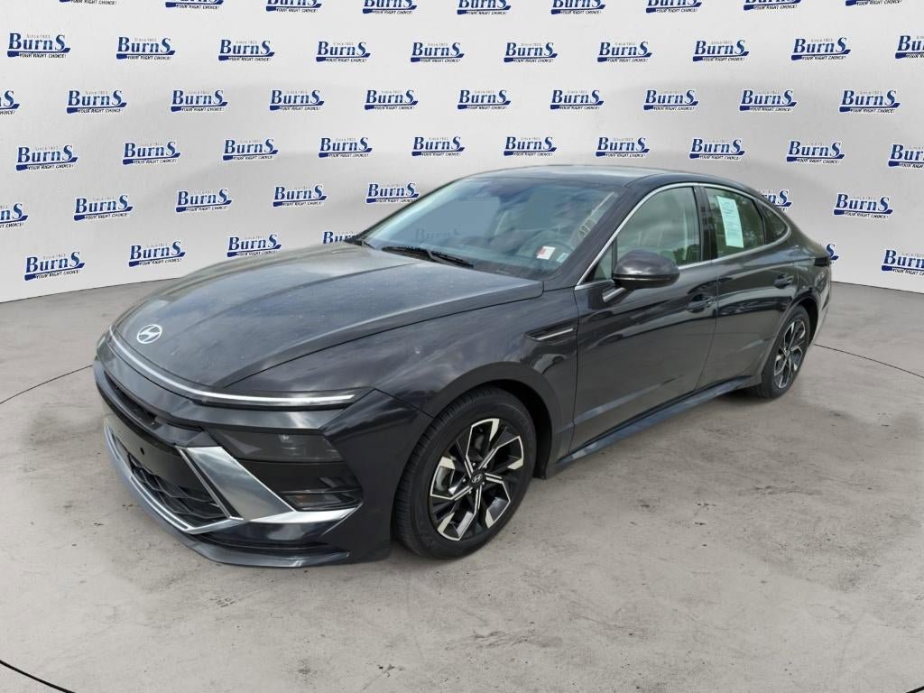 Used 2024 Hyundai Sonata SEL FWD image 3