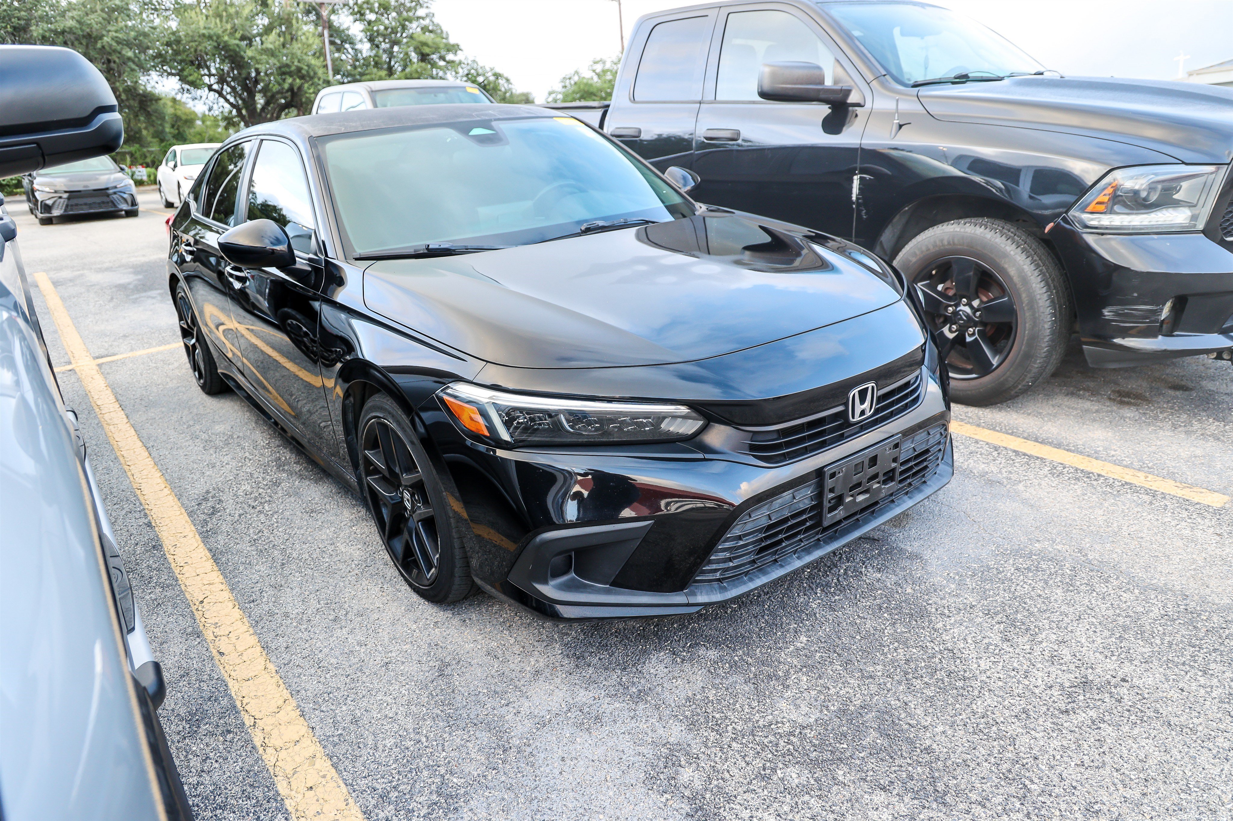 Used 2022 Honda Civic Sport image 6