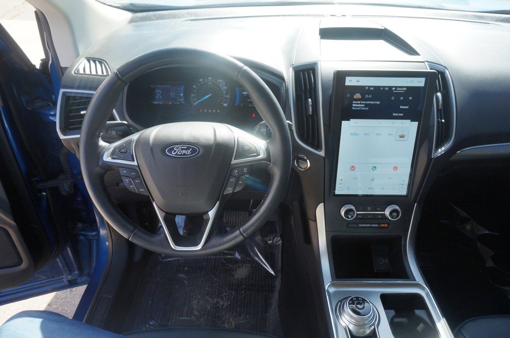 Used 2023 Ford Edge SEL w/ Sport Appearance Package AWD/4WD image 12
