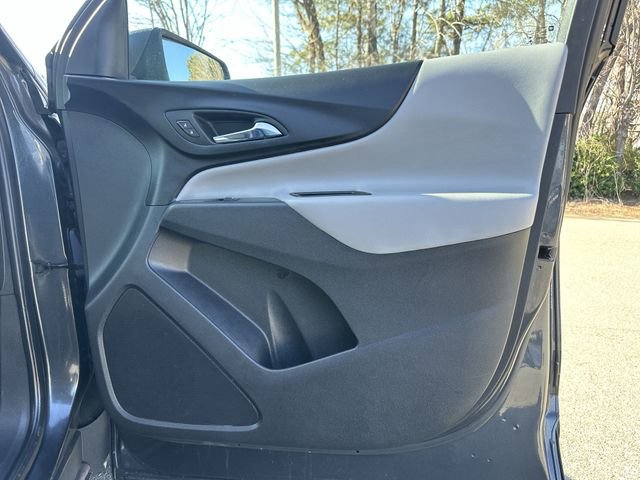 Used 2022 Chevrolet Equinox LS w/ LPO, Floor Liner Package image 30