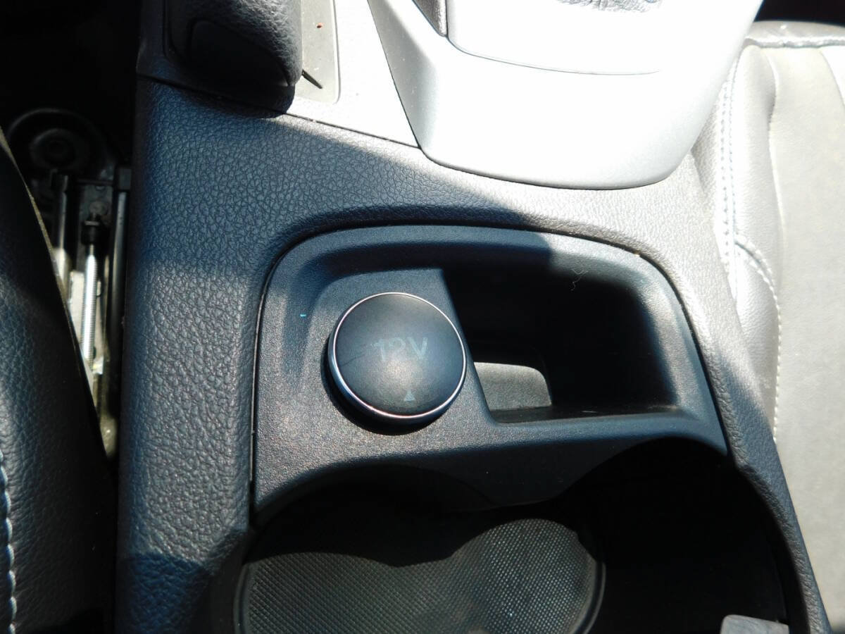 Used 2014 Ford Focus SE w/ Equipment Group 201A FWD image 14