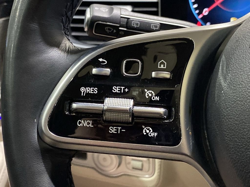 Certified 2022 Mercedes-Benz GLS 450 4MATIC image 11