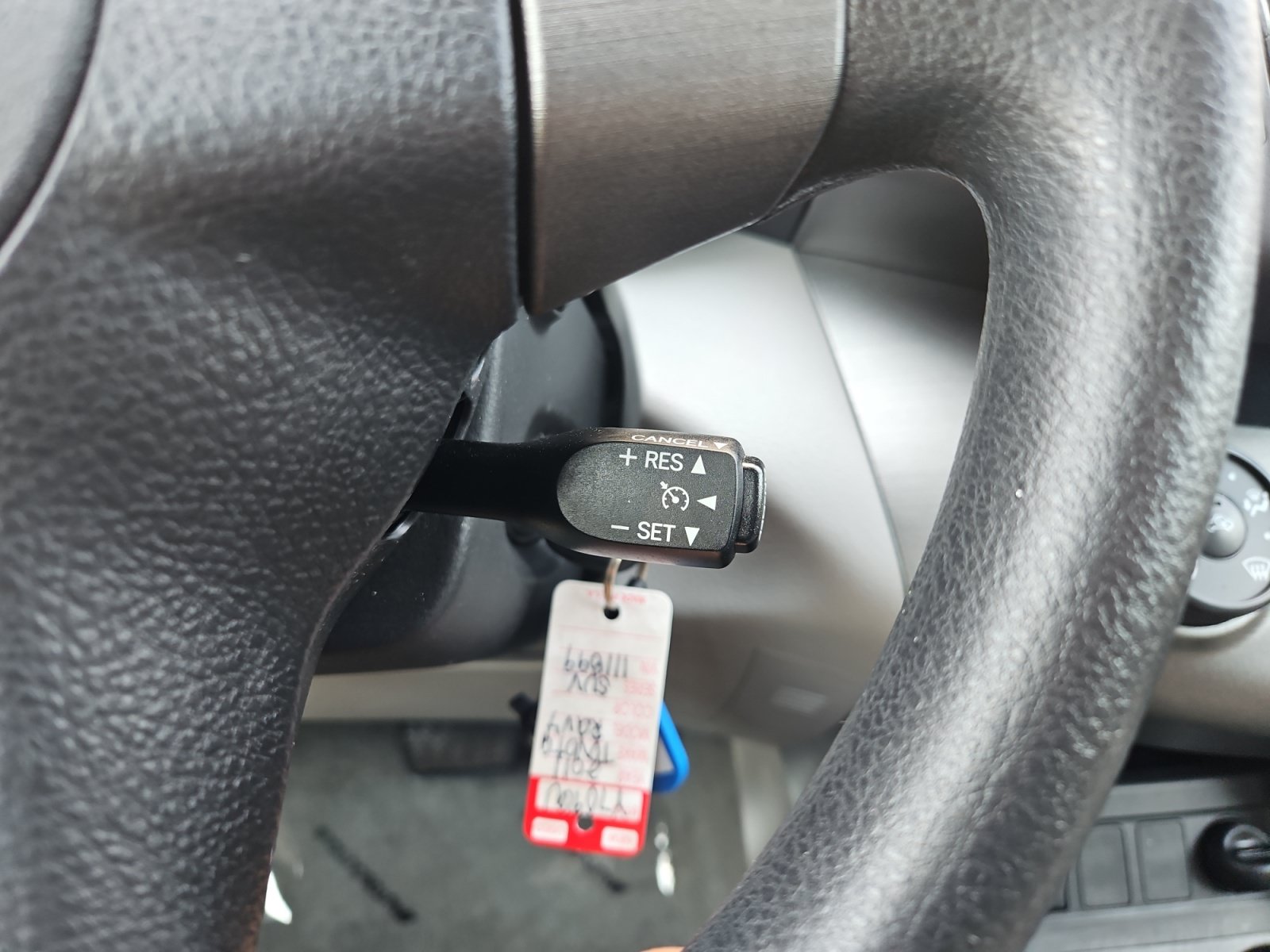 Used 2011 Toyota RAV4 4WD w/ Base L4 Extra Value Pkg image 18