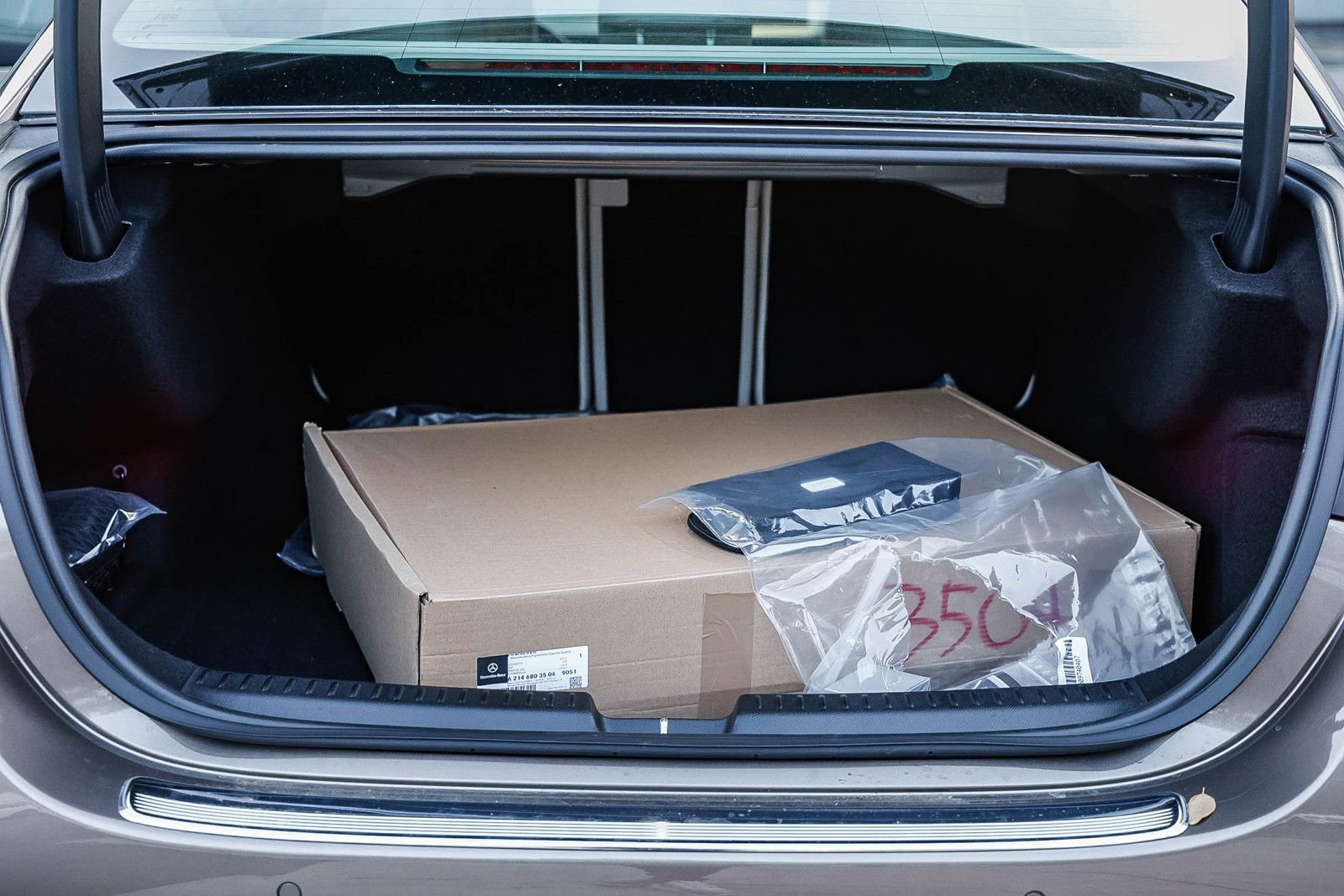 New 2026 Mercedes-Benz E 450 4MATIC Sedan image 27