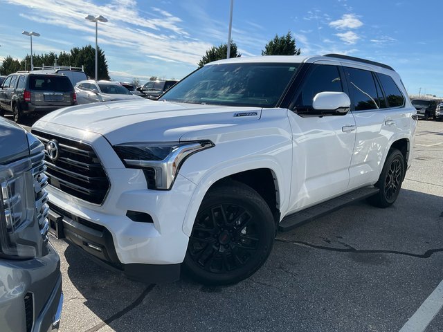 Used 2024 Toyota Sequoia Limited image 3