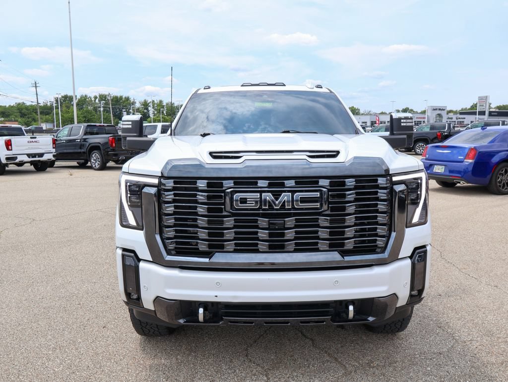 Used 2024 GMC Sierra 2500 Denali Ultimate w/ Max Trailering Package AWD/4WD image 32
