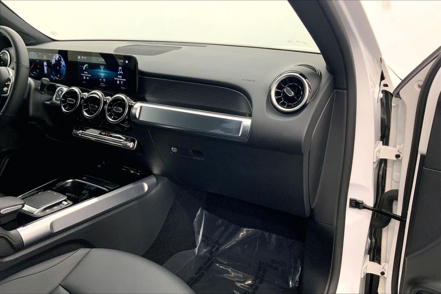 Certified 2022 Mercedes-Benz GLB 250 image 27